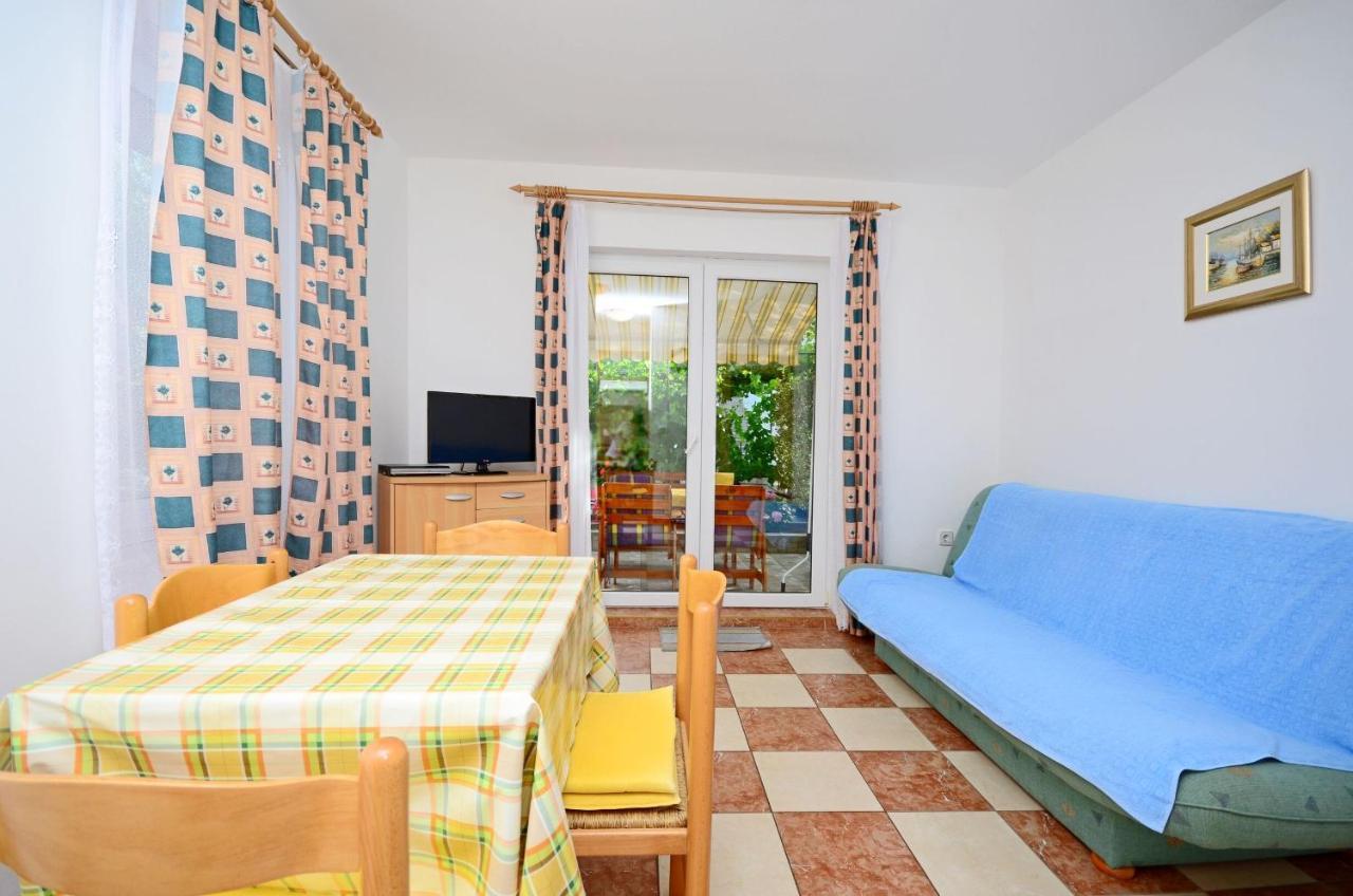 Apartments Blazenka Banjol ภายนอก รูปภาพ