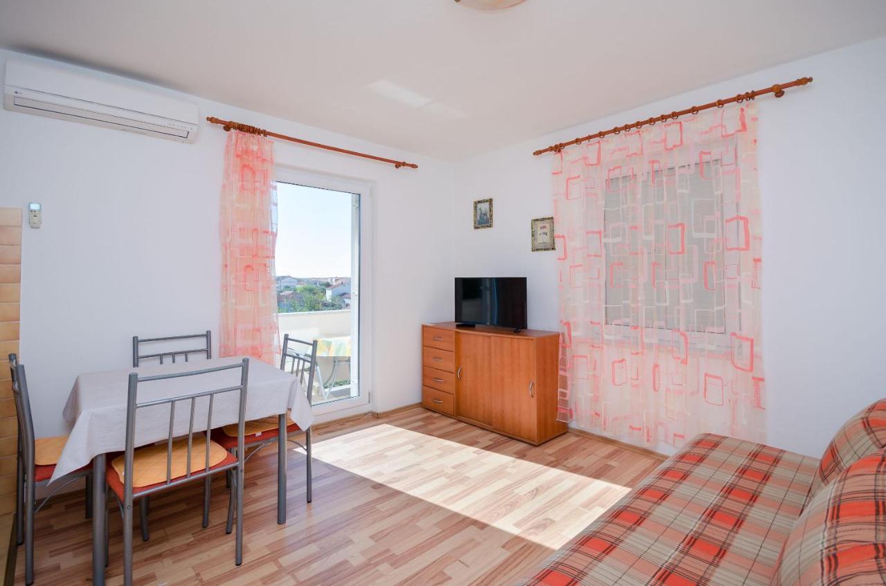 Apartments Blazenka Banjol ภายนอก รูปภาพ